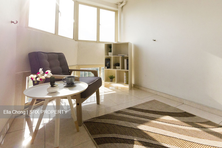 Blk 226 Jurong East Street 21 (Jurong East), HDB 5 Rooms #182465682